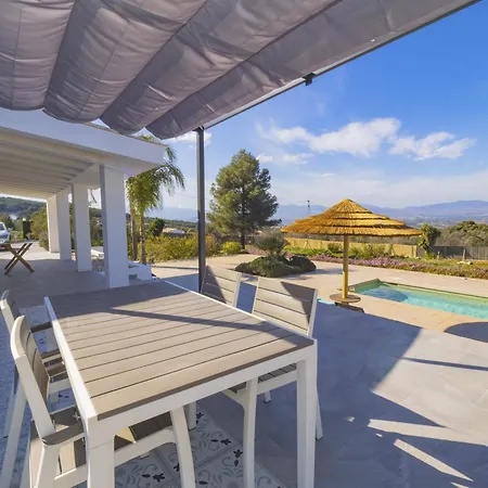 Holiday home Cubo's Entrepinos *